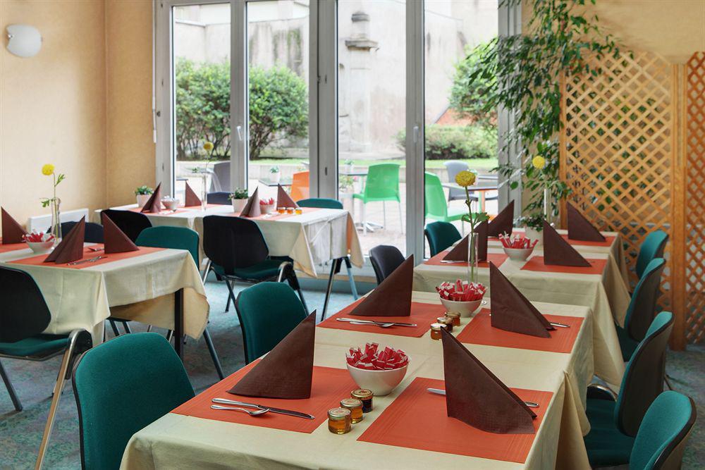 Citadines Kleber Strasbourg Aparthotel Restoran gambar
